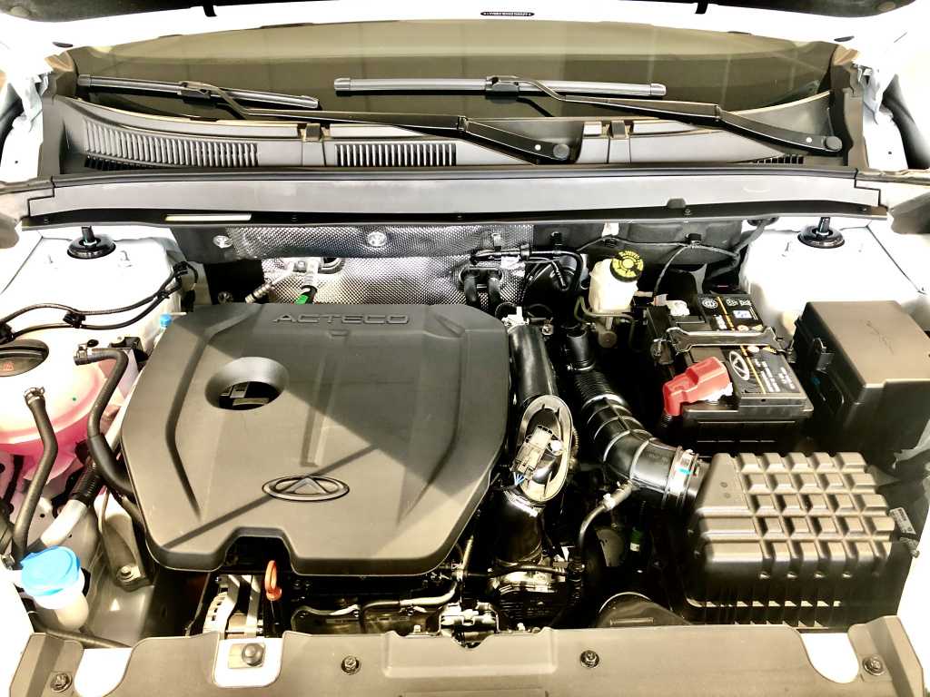 Кроссовер CHERY Tiggo 4 COSMO 147 л.с., передний привод, белый, 2022, от 2339900 ₽., Москва, Сормовская ул., д. 21А. №83038